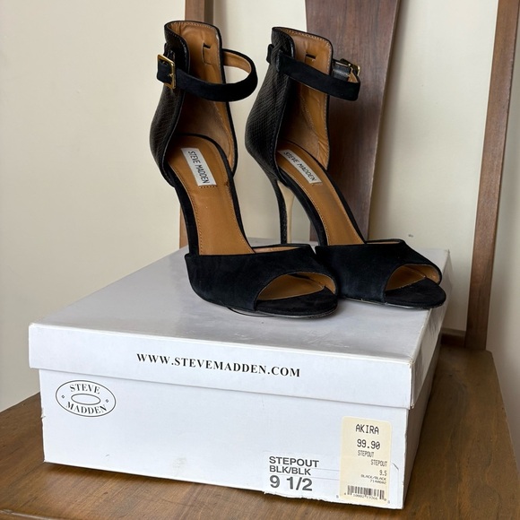 Steve Madden Black Peep-Toe Heels - Picture 2 of 7